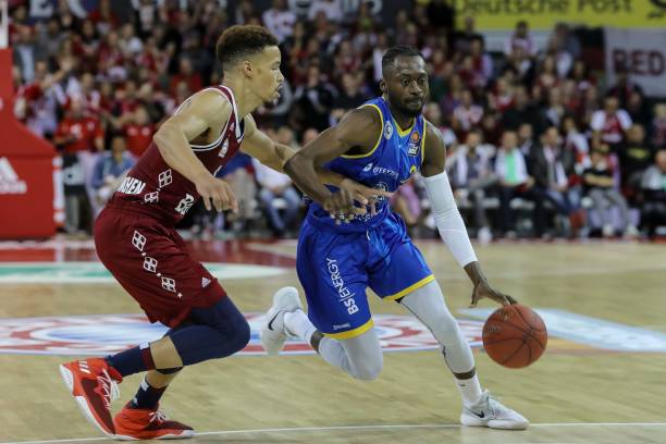 水书写着自 水书写着自