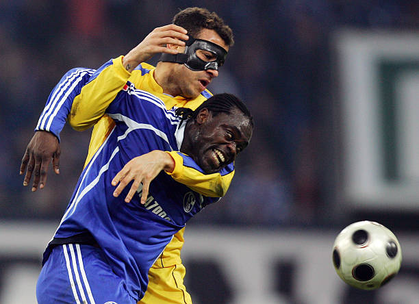 人士认为 人士认为