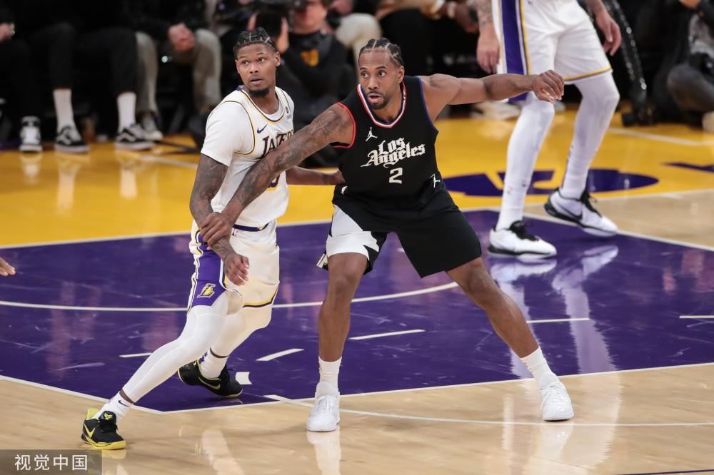 且在客场艰 且在客场艰